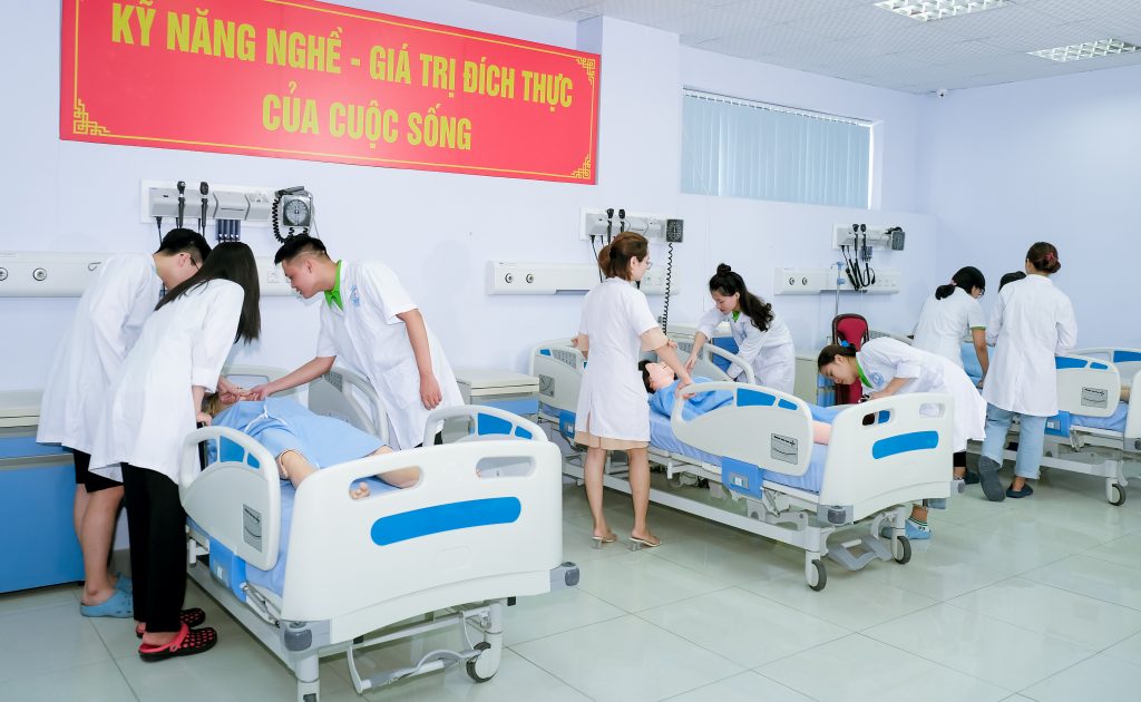 Ausbildung zur Pflegefachkraft 1 Auszubildenen aus Vietnam: Ausbildung zur Pflegefachkraft in Deutschland