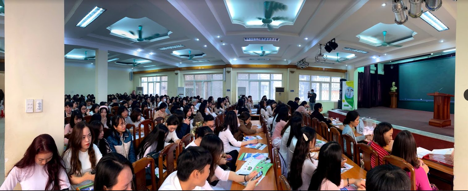 Cơ hội việc làm tại Đức cho cử nhân điều dưỡng Việt Nam - Hội thảo hướng nghiệp tại CĐ Y tế HN 2 LIA là đối tác uy tín của nhiều trường cao đẳng và đại học