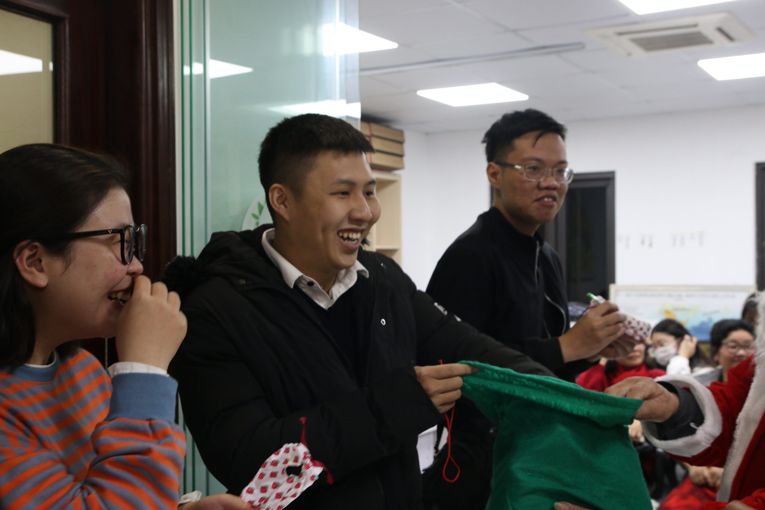 Rộn ràng không khí đêm giáng sinh tại VICAT 9 IMG 6918 scaled
