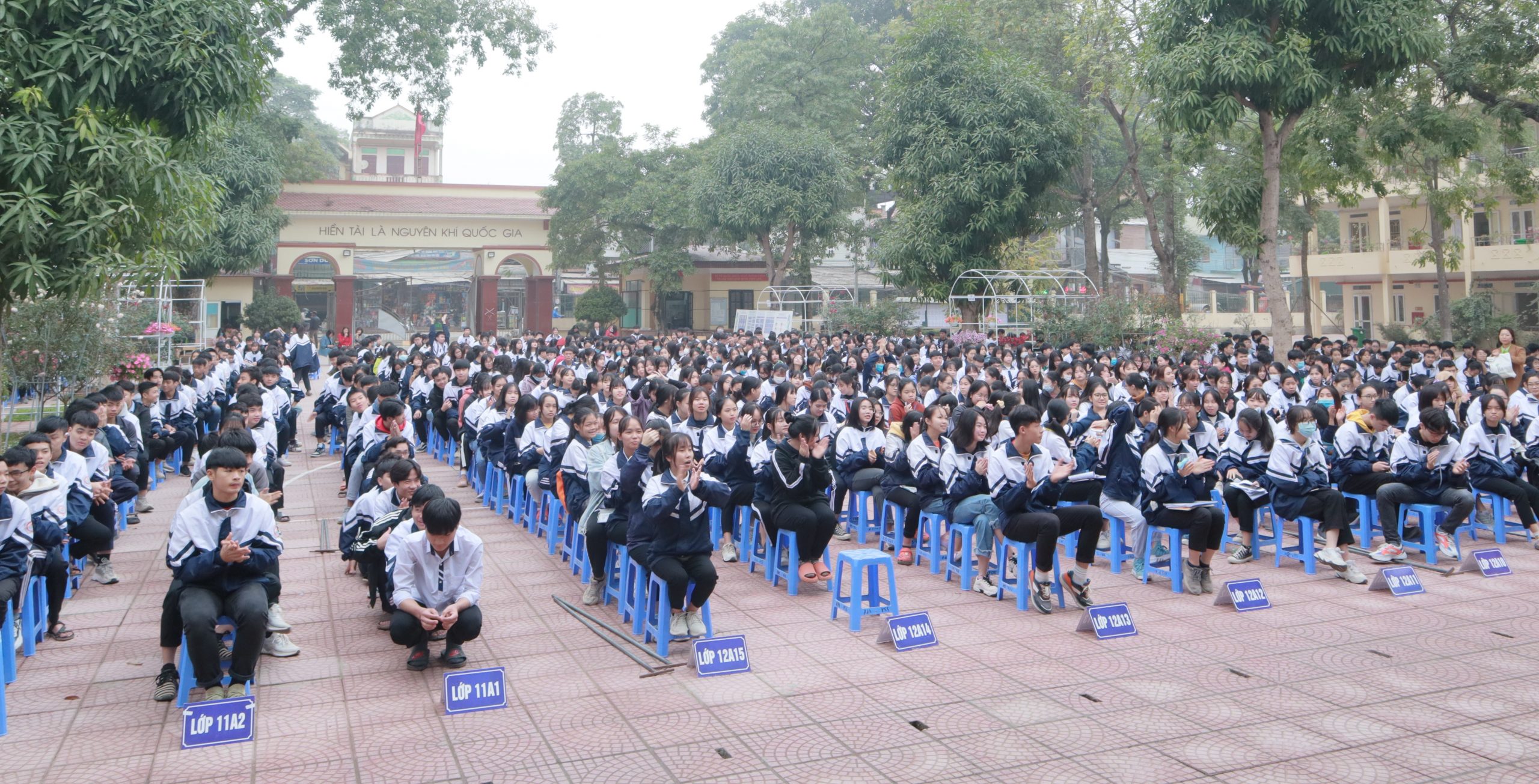 Làm gì sau khi tốt nghiệp cấp 3: Hội thảo hướng nghiệp tại huyện Chương Mỹ, Hà Nội 2 IMG 6928 scaled