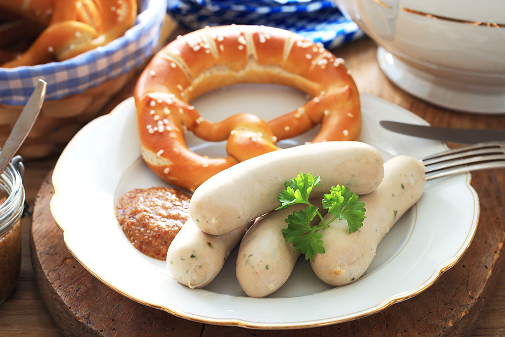 Münchener Weisswurst (Munich White Sausage), Bayern, Đức