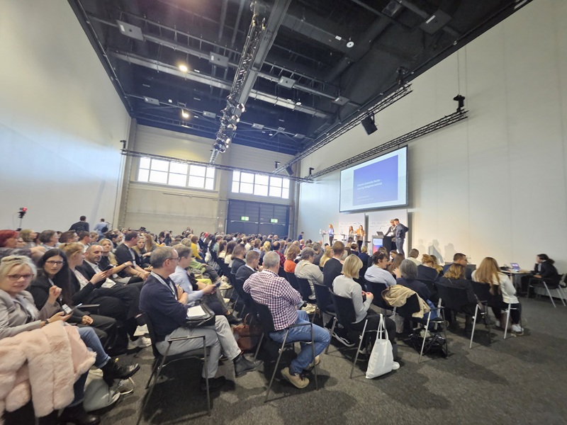 Vicat Tại Deutscher Pflege Tag 2025 - Hội Chợ Của Ngành Chăm Sóc Sức Khỏe Lớn Nhất Nước Đức 5 20251105 141320